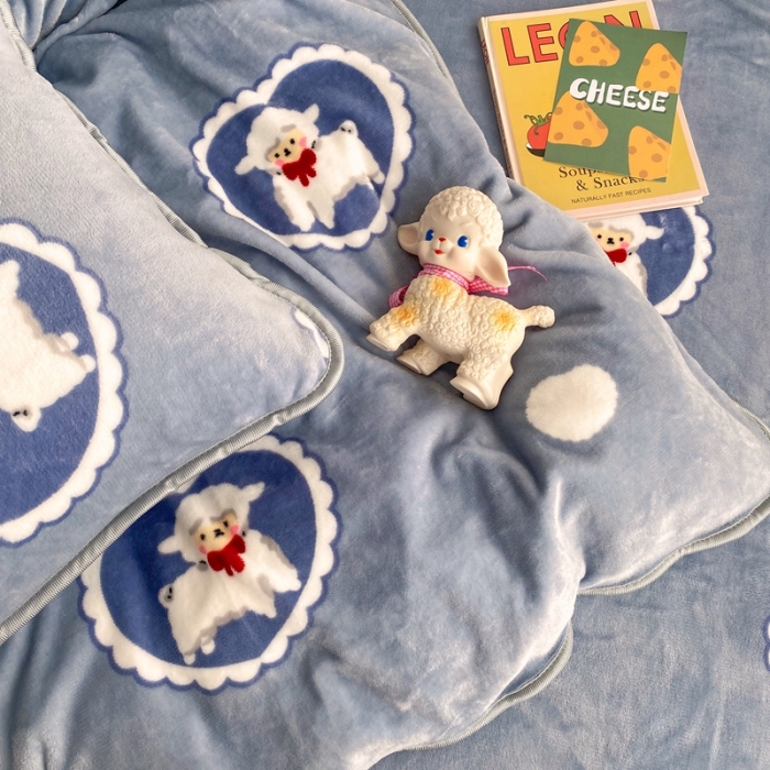 91家纺网 家纺一手货源 找家纺 顾里 2020新款韩国ins高端保暖牛奶绒套件 爱心绵羊