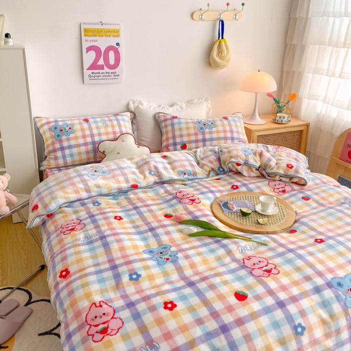 91家纺网 家纺一手货源 找家纺 顾里 2020新款韩国ins高端保暖牛奶绒套件 彩格考拉