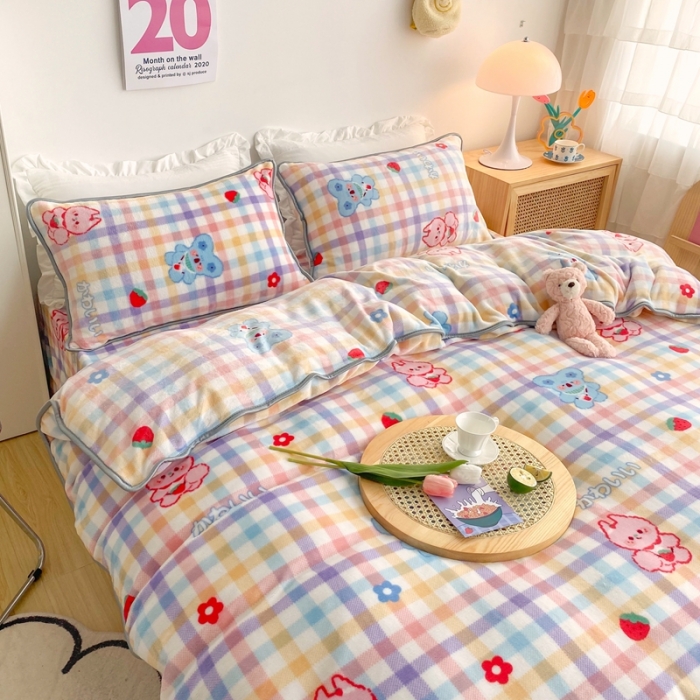 91家纺网 家纺一手货源 找家纺 顾里 2020新款韩国ins高端保暖牛奶绒套件 彩格考拉