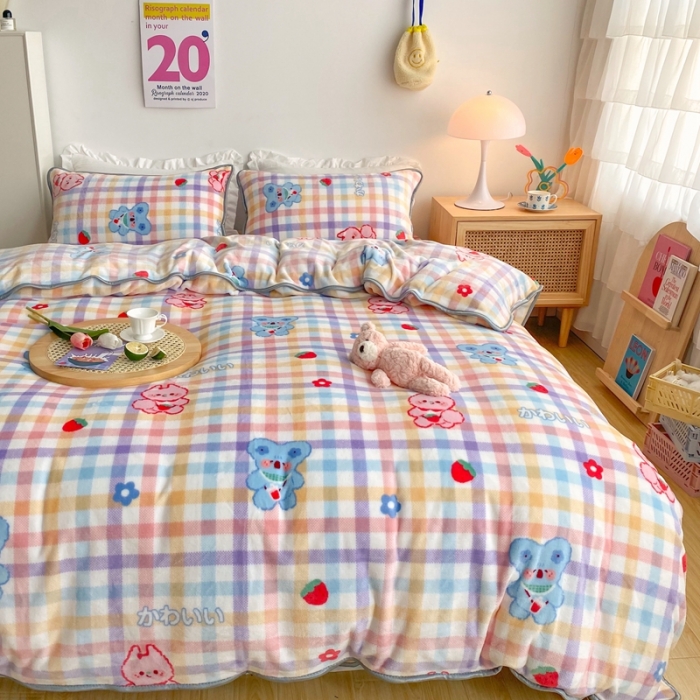 91家纺网 家纺一手货源 找家纺 顾里 2020新款韩国ins高端保暖牛奶绒套件 彩格考拉