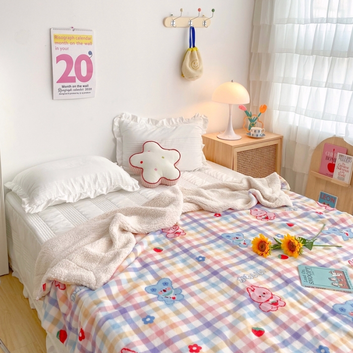 91家纺网 家纺一手货源 找家纺 顾里2020新款ins网红少女心温暖牌羊羔绒毯 彩格考拉