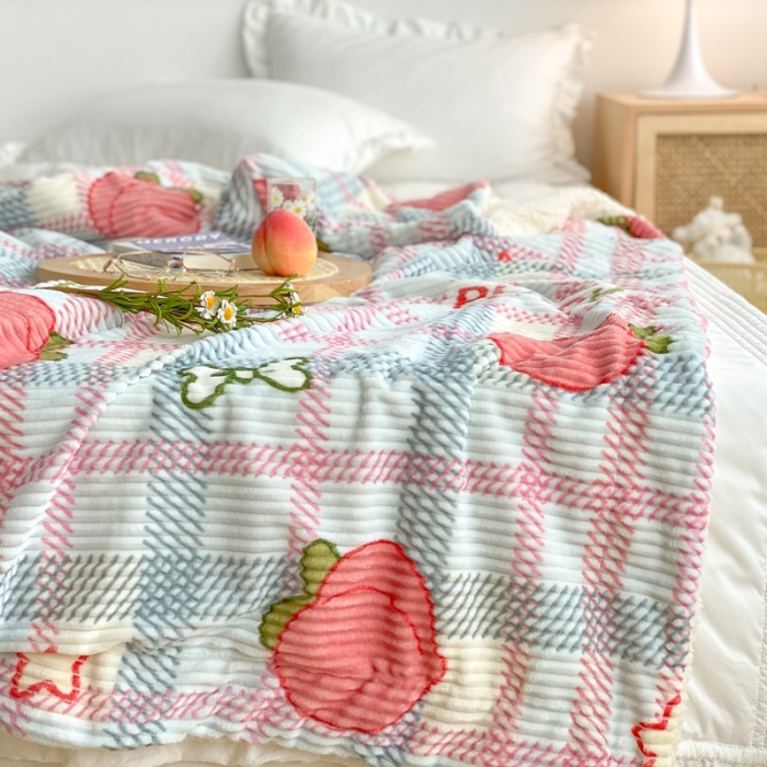 91家纺网 家纺一手货源 找家纺 顾里 新款ins网红少女心温暖牌魔法牛奶绒毛毯 冰淇淋蜜桃