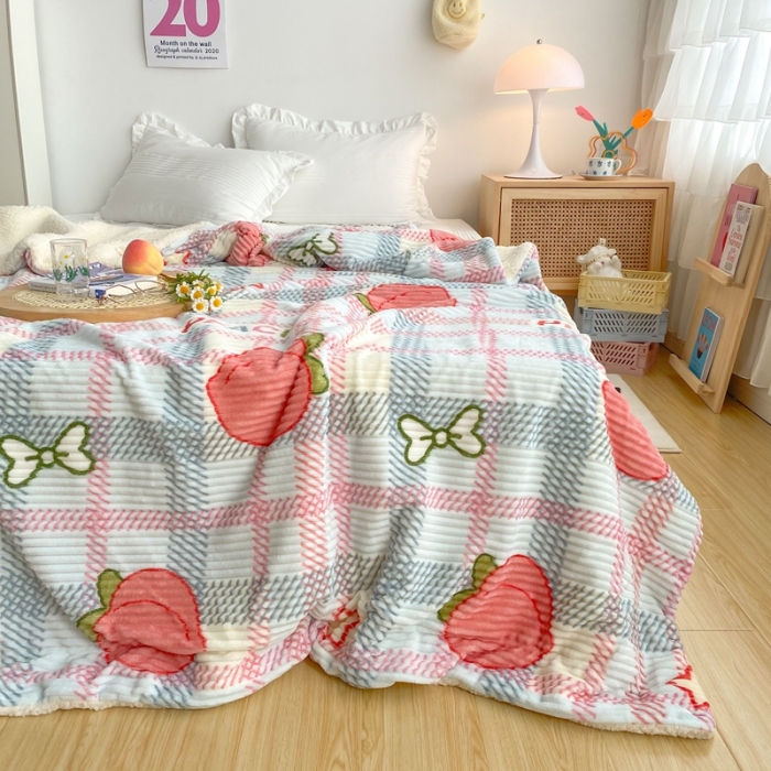 91家纺网 家纺一手货源 找家纺 顾里 新款ins网红少女心温暖牌魔法牛奶绒毛毯 冰淇淋蜜桃