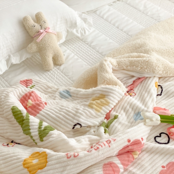 91家纺网 家纺一手货源 找家纺 顾里 新款ins网红少女心温暖牌魔法牛奶绒毛毯 郁金香