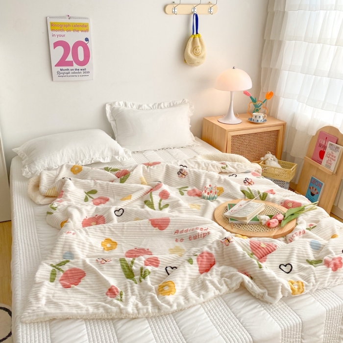 91家纺网 家纺一手货源 找家纺 顾里 新款ins网红少女心温暖牌魔法牛奶绒毛毯 郁金香