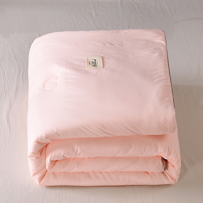 91家纺网 家纺一手货源 找家纺 德芙2020新款纯色整张棉高密磨毛亲肤被 粉玉色