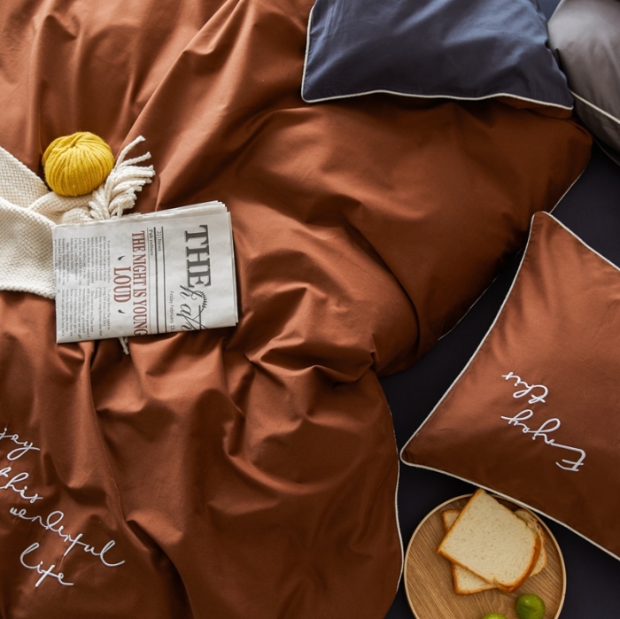 91家纺网 家纺一手货源 找家纺 优然居2020新款100支婴儿暖绒棉轻奢风刺绣四件套 复古咖青