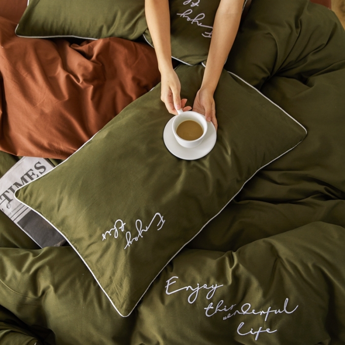 91家纺网 家纺一手货源 找家纺 优然居2020新款100支婴儿暖绒棉轻奢风刺绣四件套 霜绿复古色