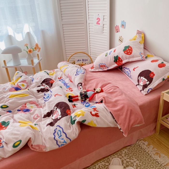 91家纺网 家纺一手货源 找家纺 星期八 2020新款秋冬加厚保暖牛奶绒四件套 草莓女孩