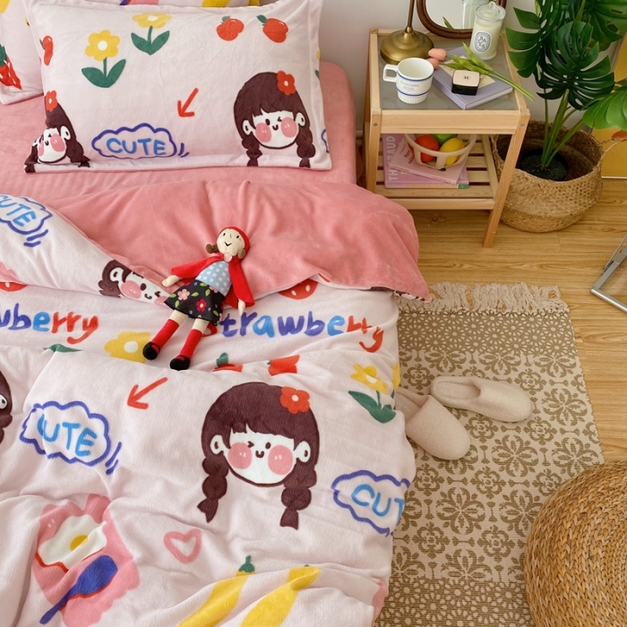 91家纺网 家纺一手货源 找家纺 星期八 2020新款秋冬加厚保暖牛奶绒四件套 草莓女孩