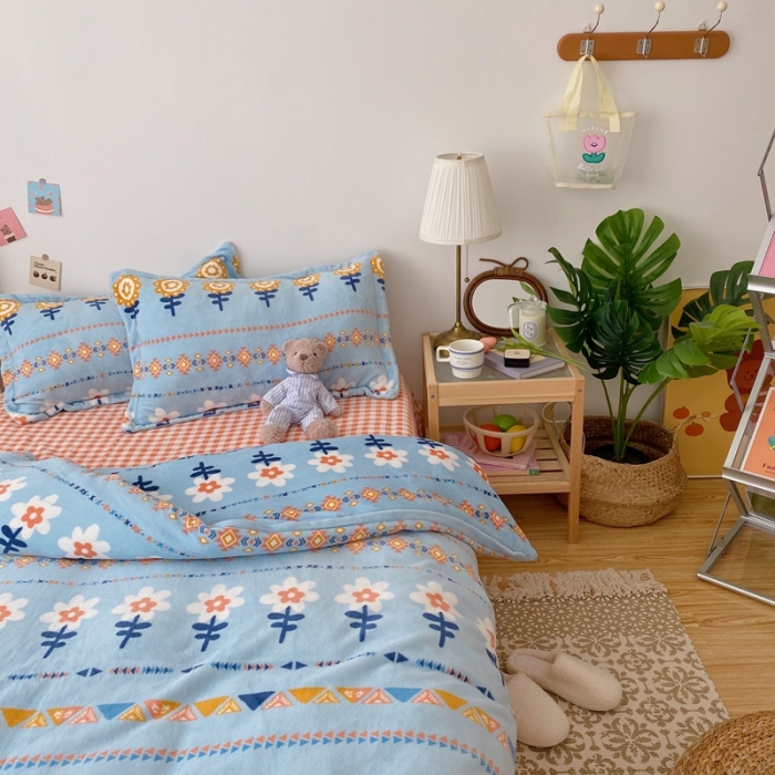 91家纺网 家纺一手货源 找家纺 星期八 2020新款秋冬加厚保暖牛奶绒四件套 向日小花