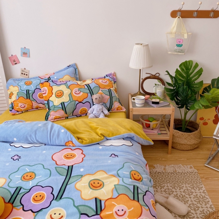 91家纺网 家纺一手货源 找家纺 星期八 2020新款秋冬加厚保暖牛奶绒四件套 笑脸花