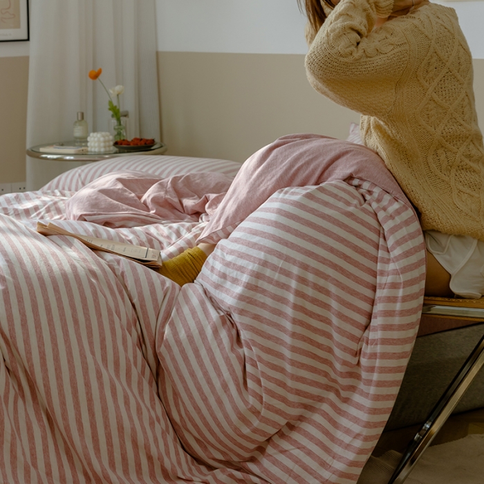 91家纺网 家纺一手货源 找家纺 华超针织 2021新款针织条纹四件套 红米中条