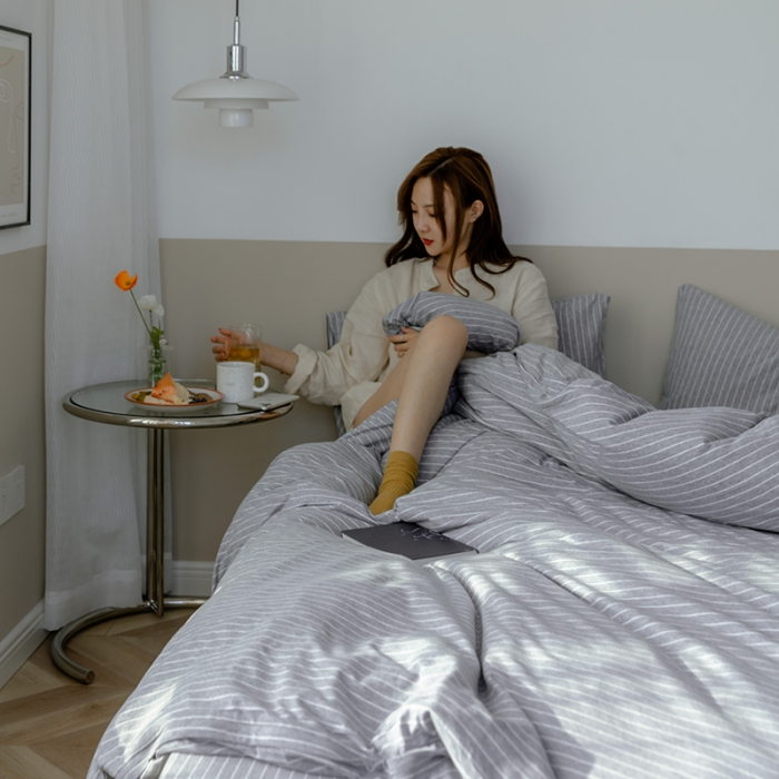 91家纺网 家纺一手货源 找家纺 华超针织 2021新款针织条纹四件套 麻灰细条