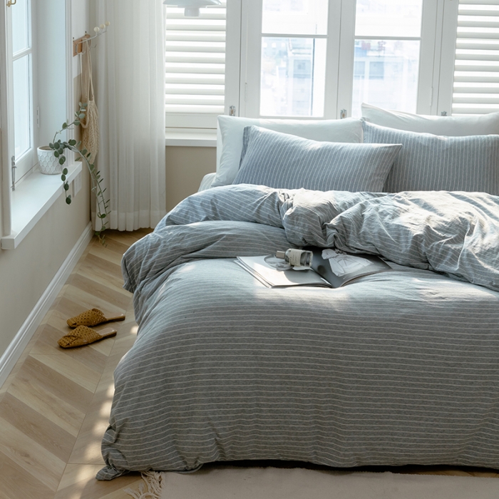 91家纺网 家纺一手货源 找家纺 华超针织 2021新款针织条纹四件套 麻灰细条