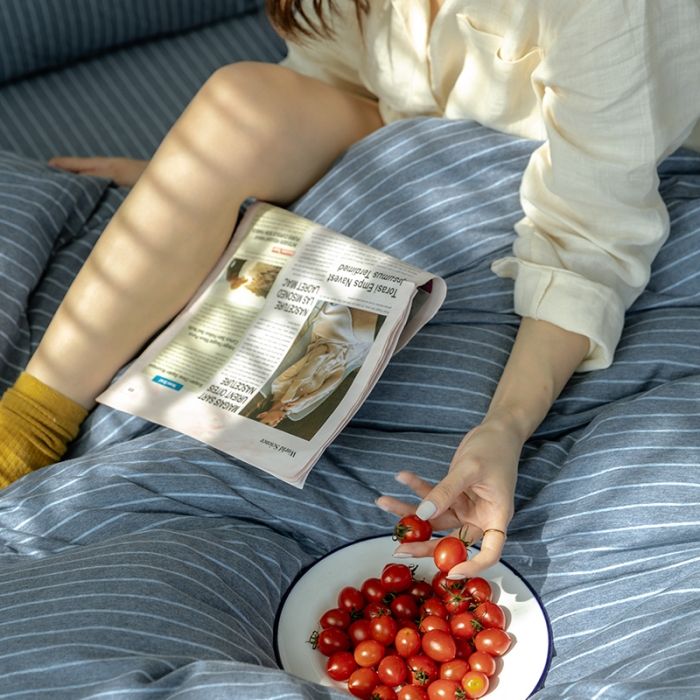 91家纺网 家纺一手货源 找家纺 华超针织 2021新款针织条纹四件套 牛仔蓝细条