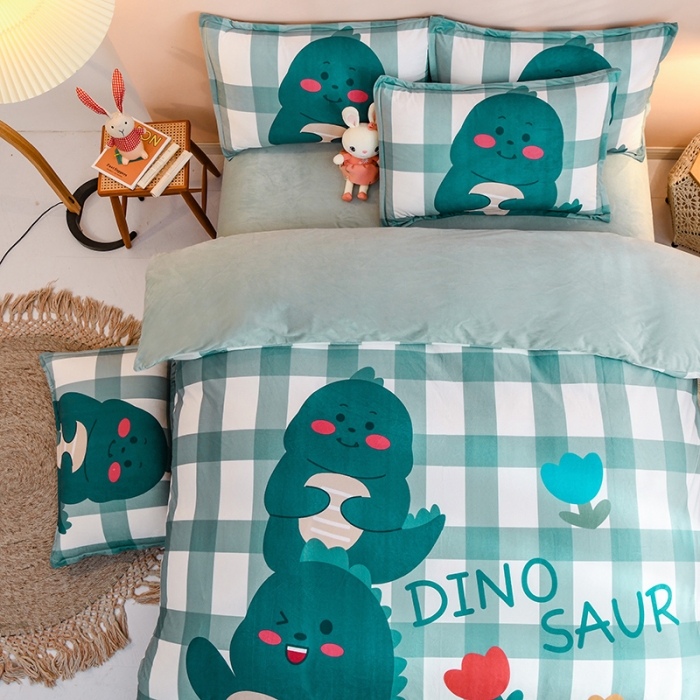 91家纺网 家纺一手货源 找家纺 卡初 2020新款秋冬大版宝宝绒牛奶绒四件套玩耍恐龙