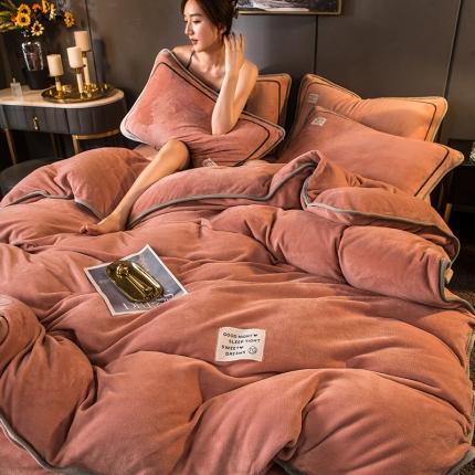 91家纺网 家纺一手货源 找家纺 （总）印季2023新款纯色包边加厚牛奶绒宝宝绒四件套