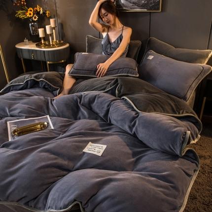 91家纺网 家纺一手货源 找家纺 （总）印季2023新款纯色包边加厚牛奶绒宝宝绒四件套