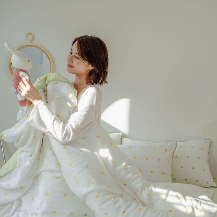 91家纺网 家纺一手货源 找家纺 狠狠爱 2020新款小清新牛奶绒四件套-小甜心 香草黄