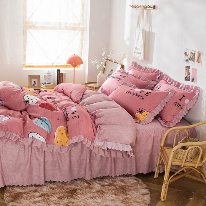 91家纺网 家纺一手货源 找家纺 纽缦 2020新款加厚磨毛床裙款四件套 迷情草莓