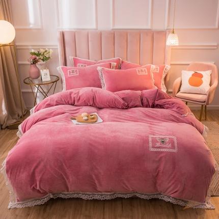 91家纺网 家纺一手货源 找家纺 （总）米奈 新款高克重水晶绒蕾丝系列牛奶绒法莱绒四件套-丽娜