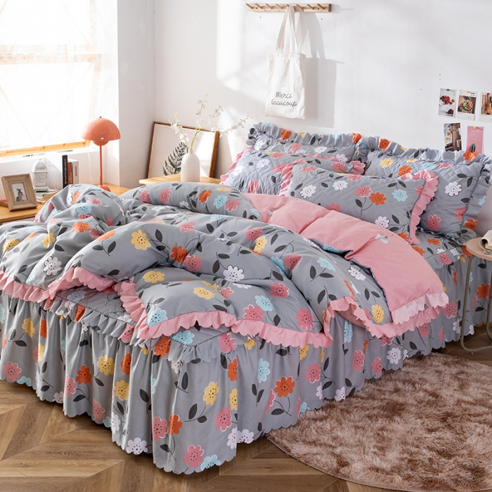 91家纺网 家纺一手货源 找家纺 纽缦 2020新款加厚磨毛夹棉床裙款四件套 豆蔻年华