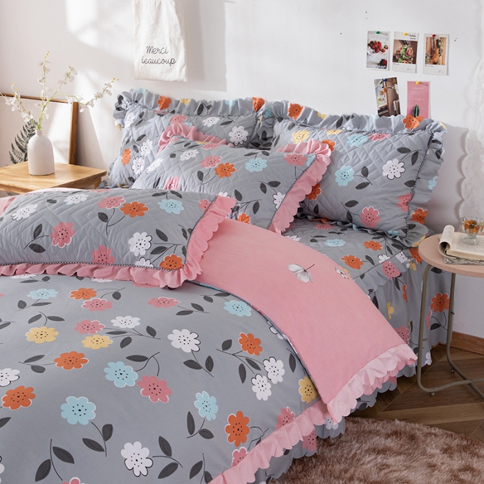 91家纺网 家纺一手货源 找家纺 纽缦 2020新款加厚磨毛夹棉床裙款四件套 豆蔻年华