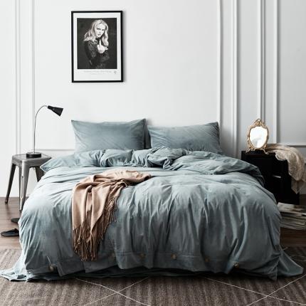 91家纺网 家纺一手货源 找家纺 新款北欧秘境绒系列四件套 蓝灰色