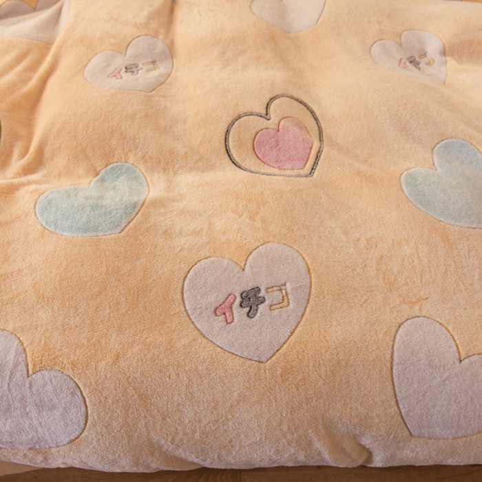 91家纺网 家纺一手货源 找家纺 甜之梦 2025新款310g雪花绒单品包边被套 爱心圈