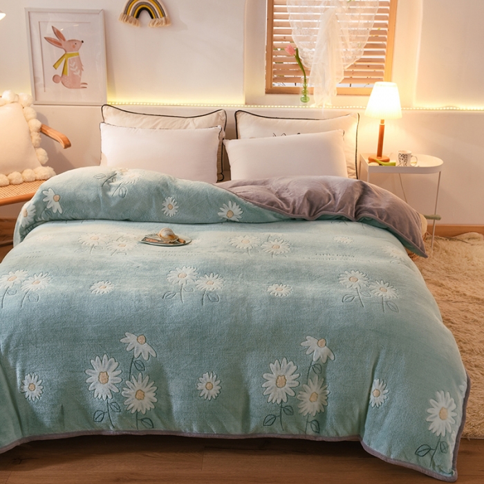 91家纺网 家纺一手货源 找家纺 甜之梦 2025新款310g雪花绒单品包边被套 浅绿之花