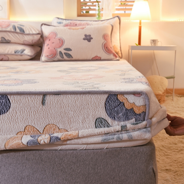 91家纺网 家纺一手货源 找家纺 甜之梦 2025新款310g雪花绒单品床笠 锦上添花