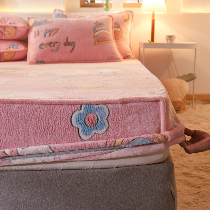 91家纺网 家纺一手货源 找家纺 甜之梦 2025新款310g雪花绒单品床笠 小丸子