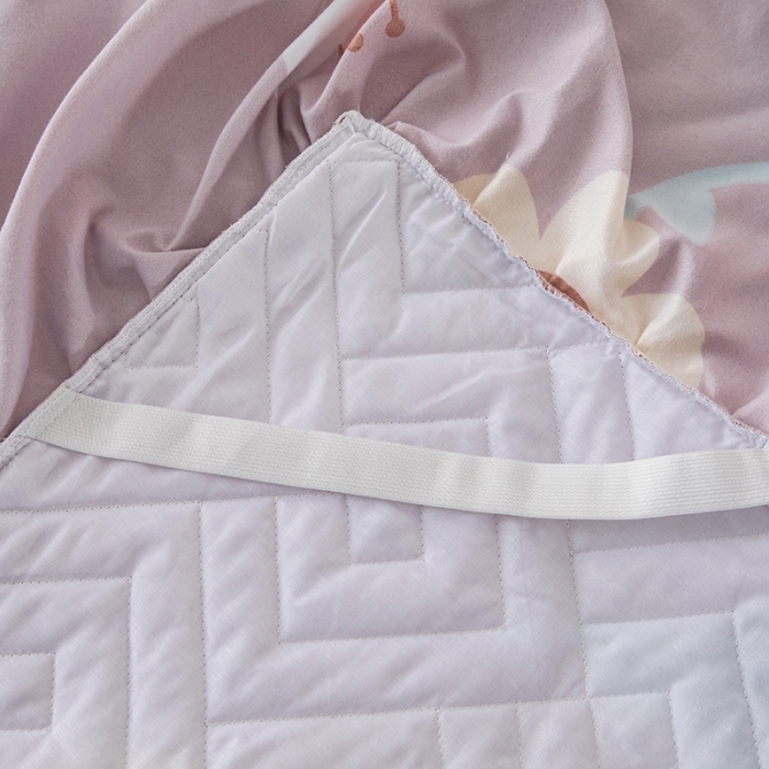 91家纺网 家纺一手货源 找家纺 纽缦 2020新款加厚磨毛单件夹棉床裙 楚楚花颜豆沙