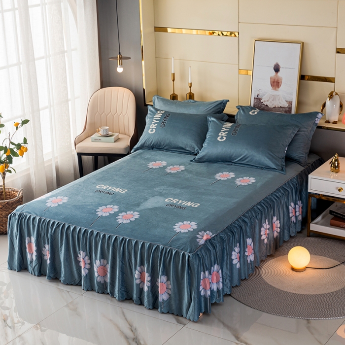 91家纺网 家纺一手货源 找家纺 纽缦 2020新款绒单层床裙 陌上花颜蓝