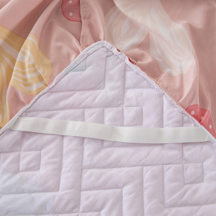 91家纺网 家纺一手货源 找家纺 纽缦 2020新款加厚磨毛单件夹棉床裙 甜甜爱粉