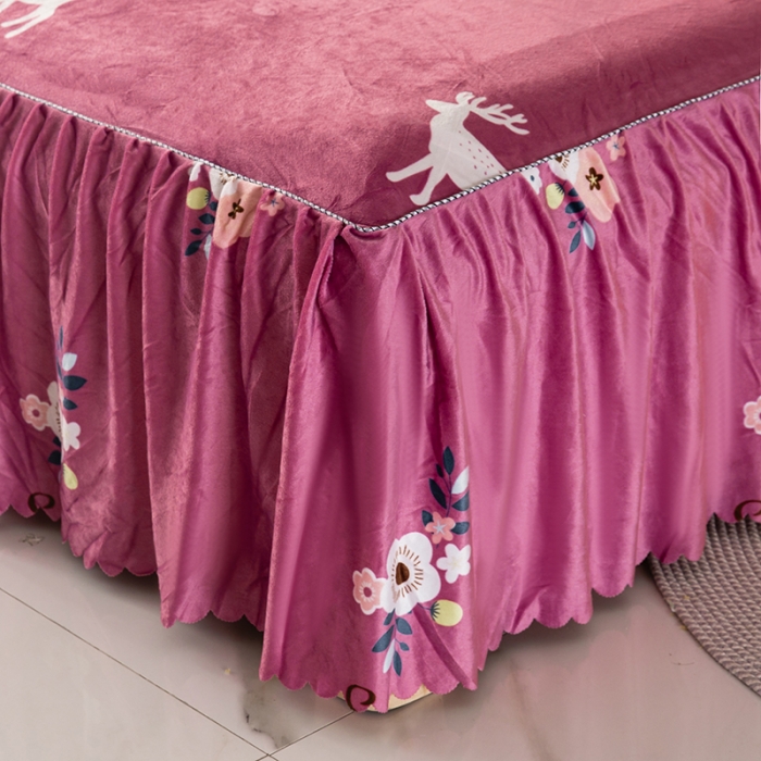 91家纺网 家纺一手货源 找家纺 纽缦 2020新款绒单层床裙 花儿与鹿豆沙