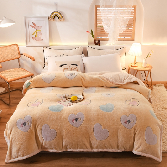 91家纺网 家纺一手货源 找家纺 甜之梦 2025新款310g雪花绒单品多功能毛毯被套 爱心圈