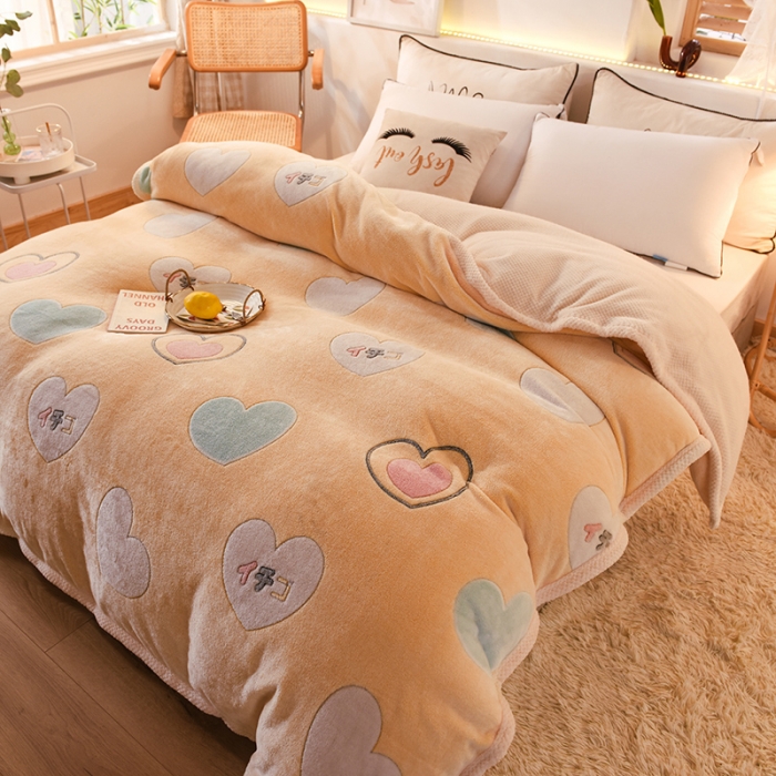 91家纺网 家纺一手货源 找家纺 甜之梦 2025新款310g雪花绒单品多功能毛毯被套 爱心圈