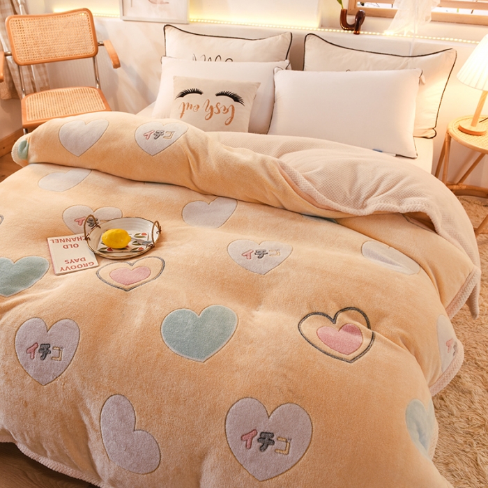 91家纺网 家纺一手货源 找家纺 甜之梦 2025新款310g雪花绒单品多功能毛毯被套 爱心圈