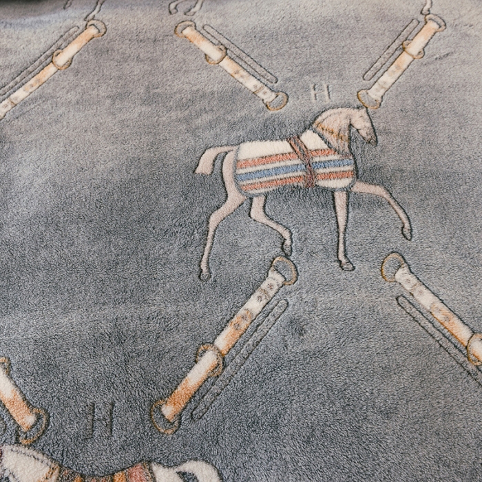 91家纺网 家纺一手货源 找家纺 甜之梦2025新款310g雪花绒单品多功能毛毯被套 马到成功