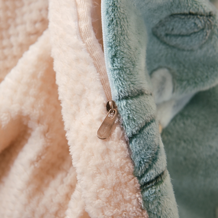 91家纺网 家纺一手货源 找家纺 甜之梦2025新款310g雪花绒单品多功能毛毯被套 浅绿之花