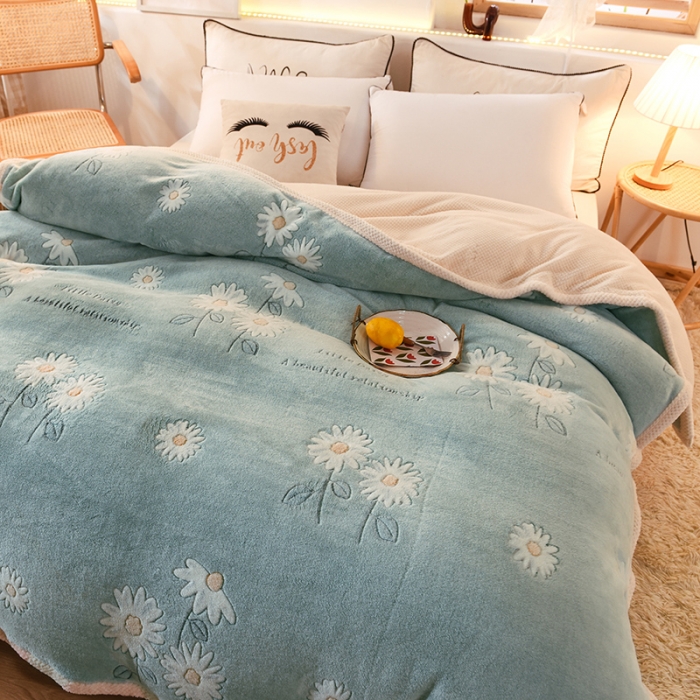 91家纺网 家纺一手货源 找家纺 甜之梦2025新款310g雪花绒单品多功能毛毯被套 浅绿之花