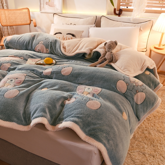 91家纺网 家纺一手货源 找家纺 甜之梦2025新款310g雪花绒单品多功能毛毯被套 小熊维尼