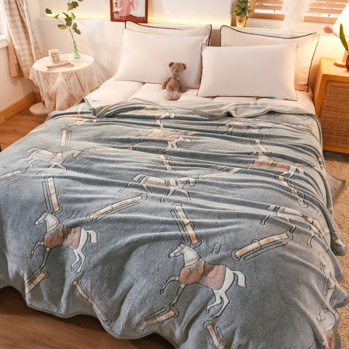 91家纺网 家纺一手货源 找家纺 甜之梦 2025新款310g雪花绒单品毛毯 马到成功