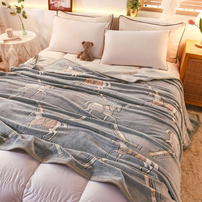 91家纺网 家纺一手货源 找家纺 甜之梦 2025新款310g雪花绒单品毛毯 马到成功