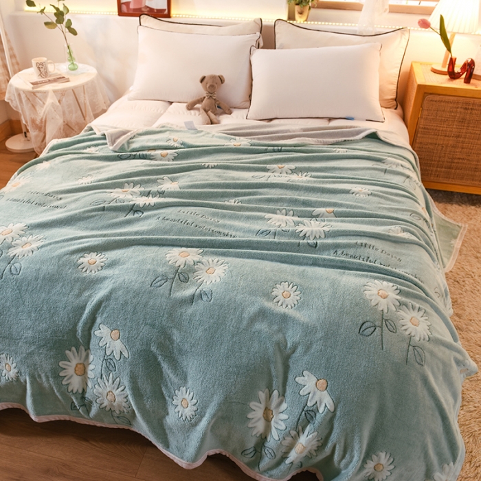 91家纺网 家纺一手货源 找家纺 甜之梦 2025新款310g雪花绒单品毛毯 浅绿之花