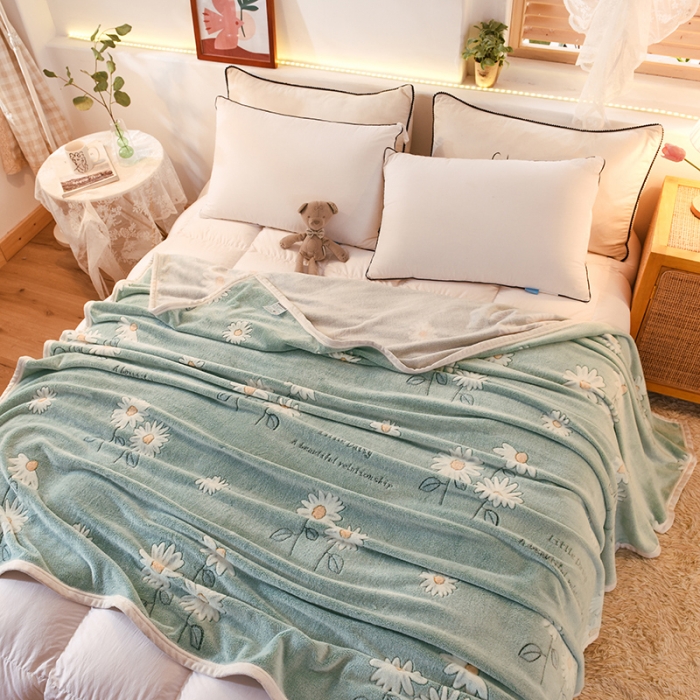 91家纺网 家纺一手货源 找家纺 甜之梦 2025新款310g雪花绒单品毛毯 浅绿之花