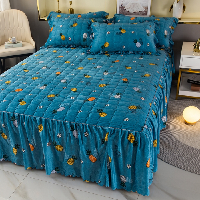 91家纺网 家纺一手货源 找家纺 纽缦 2020新款绒夹棉床裙 菠萝蜜蓝