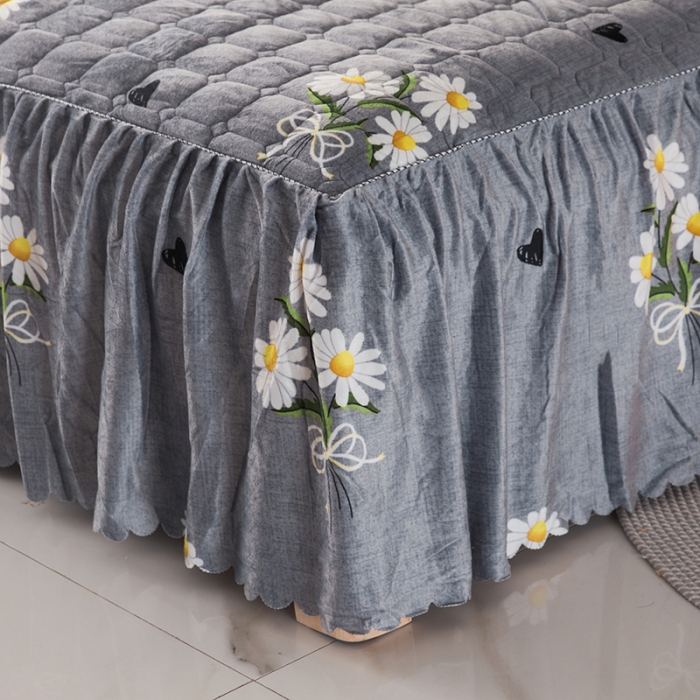 91家纺网 家纺一手货源 找家纺 纽缦 2020新款绒夹棉床裙 雏菊满园灰
